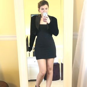 Cropped 90s Black Velvet Blazer